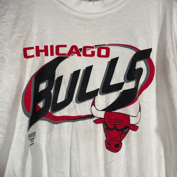 Vintage Chicago Bulls NBA Logo Athletic Shirt White Red XL - Picture 2 of 9